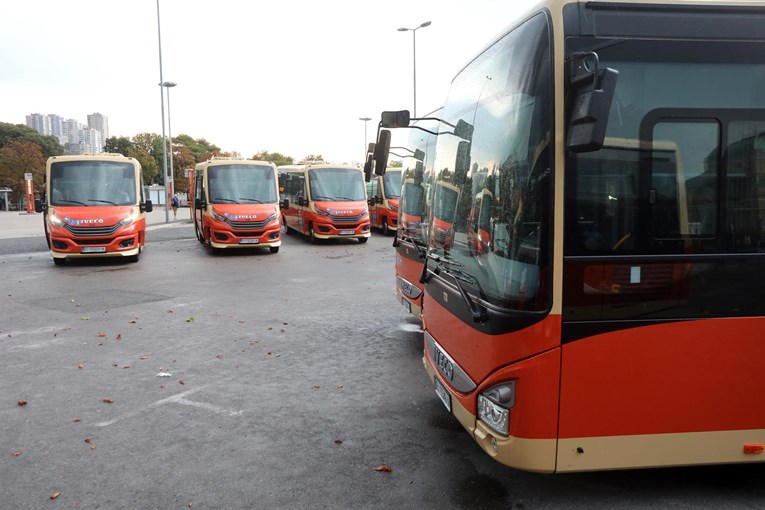 Vozač autobusa u Rijeci spolno zlostavljao maloljetnicu. Uvjetno je osuđen