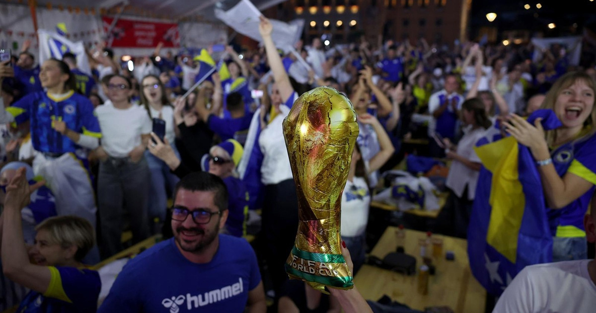 Drugi dan SP-a: Navijači BiH osvojili Toronto, FIFA promijenila pravilo o kartonima