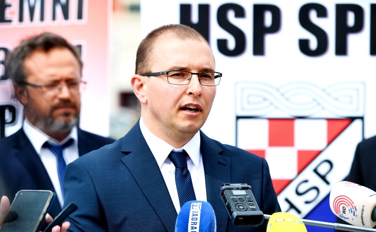 Desničarima ciglom razbili kombi u Splitu: "Bio sam u šoku, ja sam nacionalist"