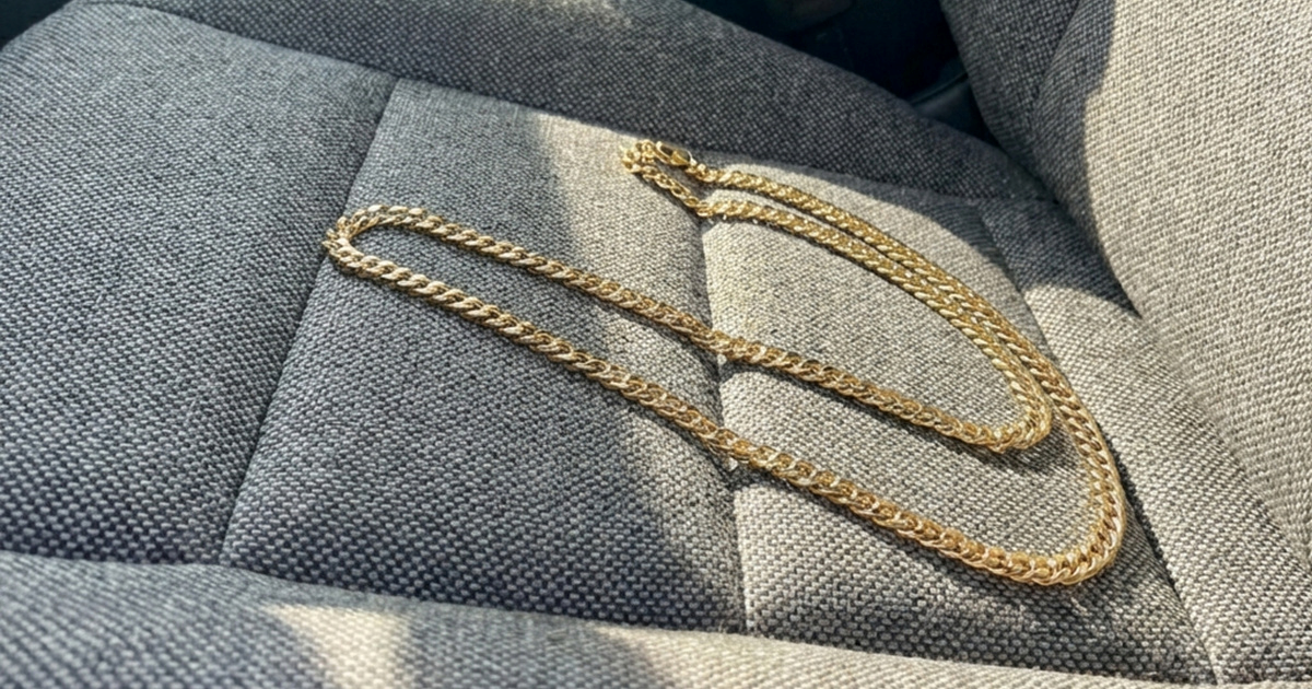 Mladić u Zagrebu rekao vršnjaku da će od njega kupiti zlatne lančiće pa mu ih ukrao