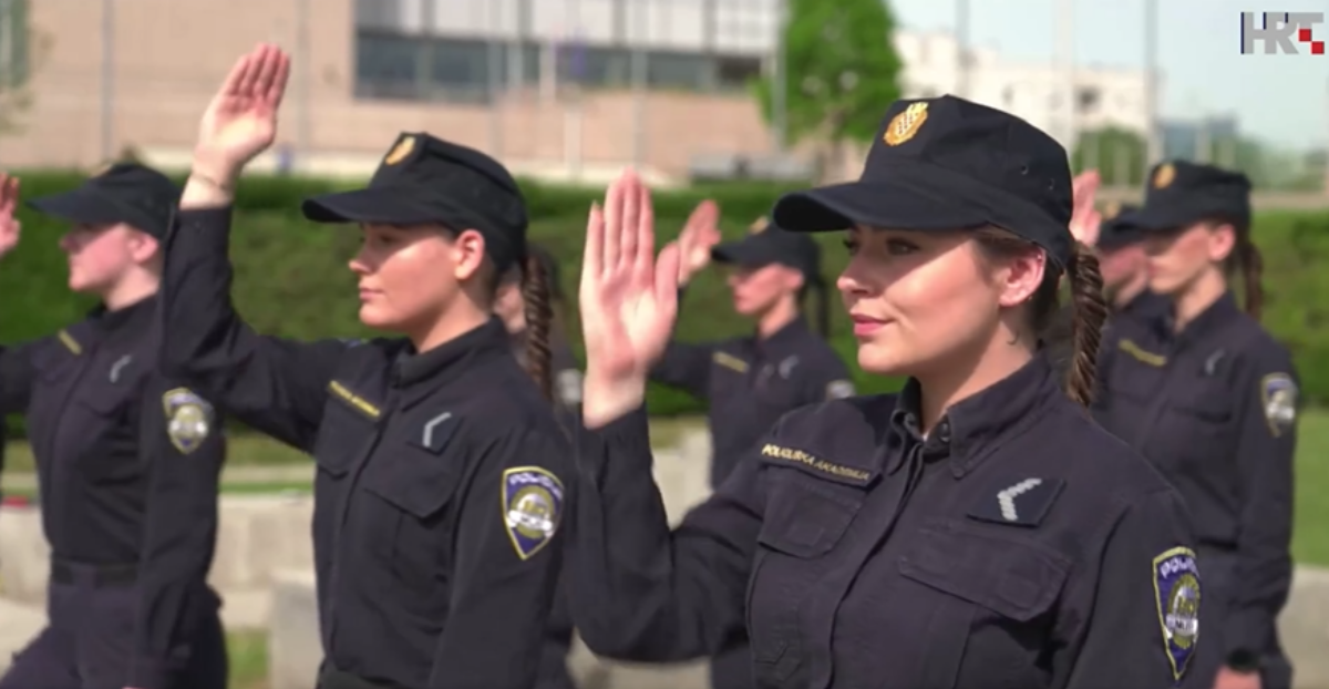 VIDEO I policajci su zaplesali Rim Tim Tagi Dim