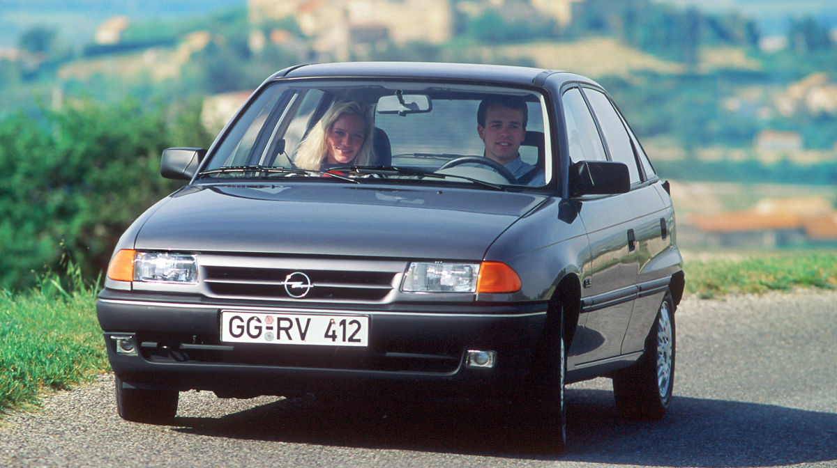 Ovaj Opel je njihov najprodavaniji model ikad. Sad slavi već 35. rođendan
