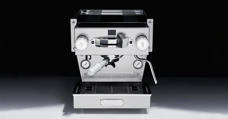 "Umjetničko djelo": Rimowa i La Marzocco predstavili novi espresso aparat