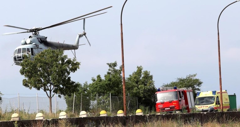 Na Rabu se srušio balkon, ozlijeđene 4 osobe, 3 prevezene u bolnicu helikopterom