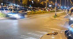 Na parkingu u Zagrebu se sinoć održavao car meet. Upala policija