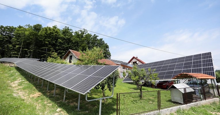 DP: Prijetit će nam redukcije struje, treba subvencionirati kućne solarne elektrane