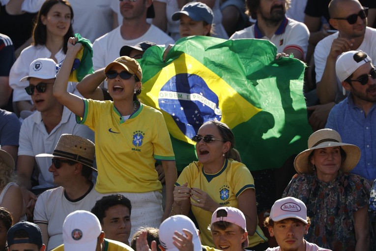 Brazilski navijači zviždali Prižmiću. Poslušajte njihovu reakciju kad je ispao s RG-a