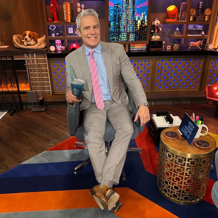 Voditelj Andy Cohen otkrio koliko plaća dadilju pa pokrenuo raspravu