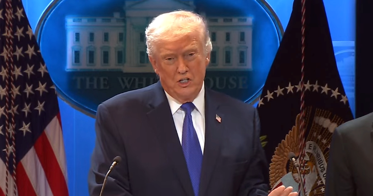 Trump: Presuda je "besmislena". Uvodim 10% globalne carine