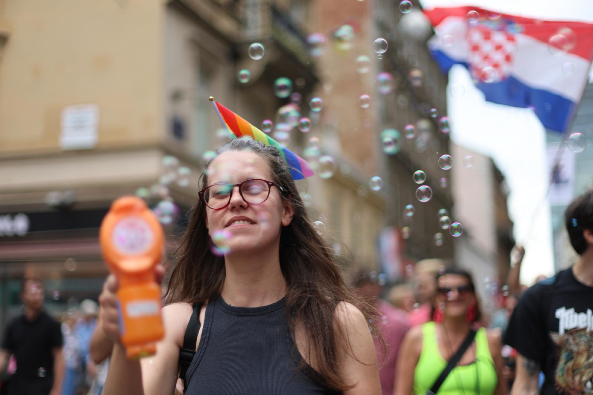 Donio hrvatsku zastavu na Pride: "Pokazali smo Kelemincu koja je prava zastava"