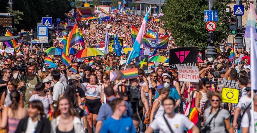 Tisuće na Prideu u Budimpešti najavile borbu protiv Orbanove politike