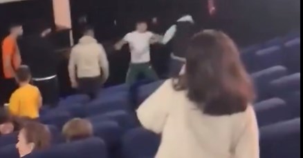 VIDEO Muškarac u kinu napao ženu. Boksač ga prebio pred svima: "Morao sam reagirati"