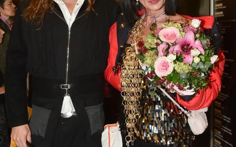 Bebi Dol sinoć se pojavila u Zagrebu i gotovo je nitko nije prepoznao