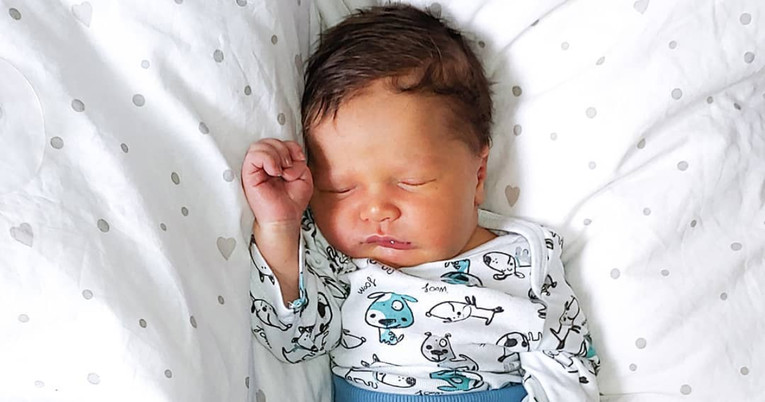 Ovo su najpopularnija strana imena za bebe