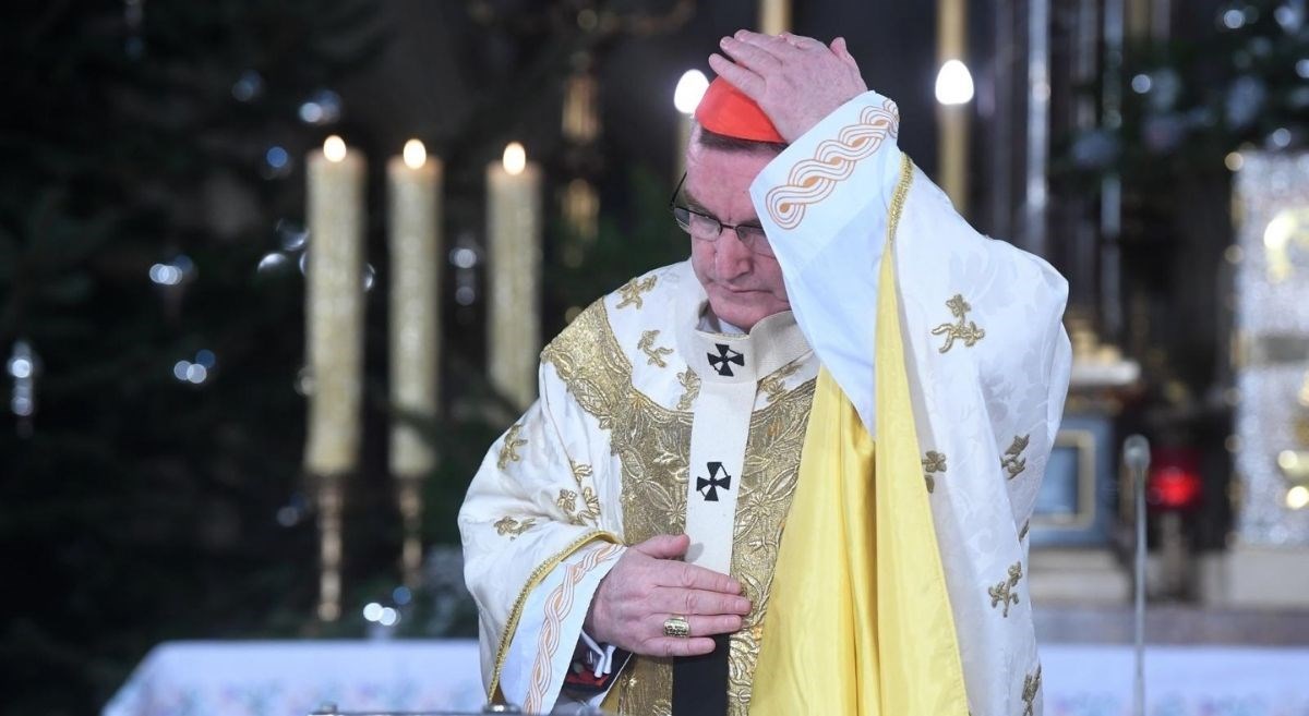 Bozanić poslao pismo vjernicima, spominjao nelogičnost mjera za održavanje misa