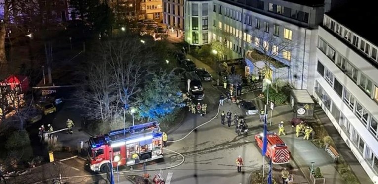 Žena upala u njemačku bolnicu s lažnim eksplozivima, upucana nakon višesatne opsade