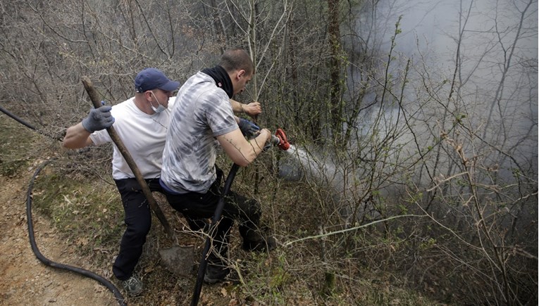 Zbog dima ograničena brzina na dijelu autoceste A1