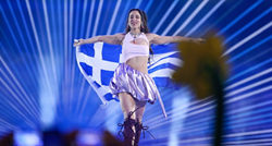 Ljudi se ne mogu načuditi koliko grčka predstavnica na Eurosongu ima godina