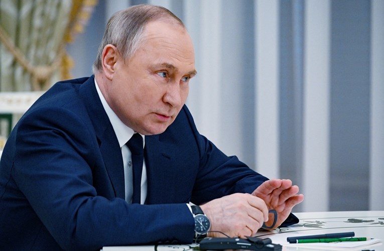 Jeljcinov zet dao ostavku Putinu, javlja Reuters