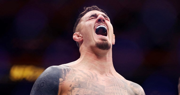 Aspinall se sukobio s publikom: Upravo sam je**no uboden u oko, zašto mi zviždite?