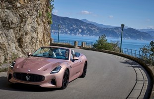 FOTO Toliko lijep da može i na struju. Upoznajte novi Maserati GranCabrio Folgore