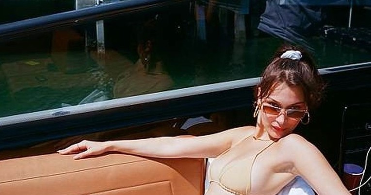 Morate dvaput pogledati što to one nose: "Goli" bikini glavni je hit ovog ljeta