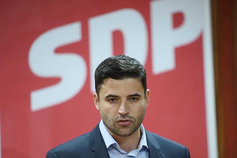 Bernardić komentirao referendum u Makedoniji. Kuži li on što se točno dogodilo?