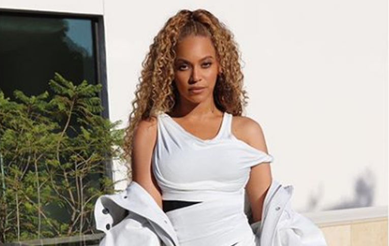 Beyonce o traumatičnom porođaju blizanaca: "Završila sam na hitnom carskom rezu"