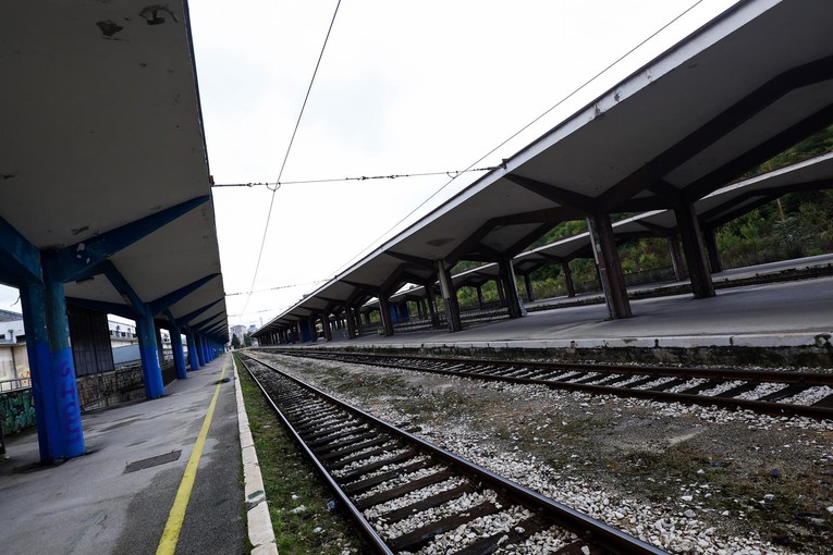 Obustavljen željeznički promet između Sarajeva i Hercegovine