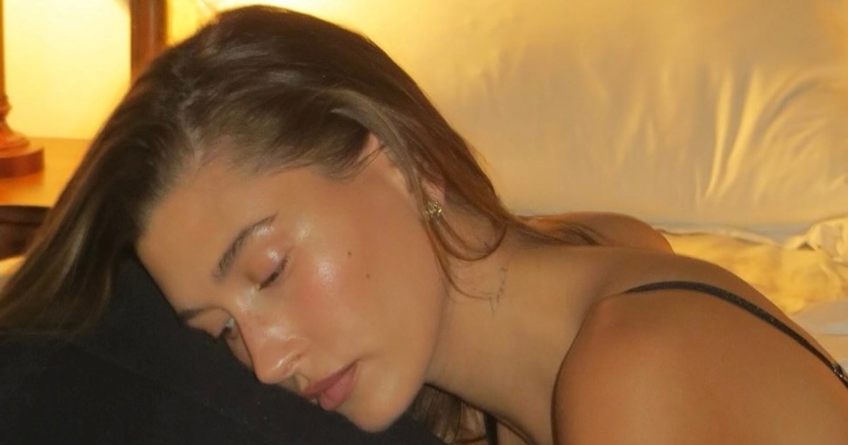 Hailey Bieber objavila fotke u donjem rublju. Evo zašto