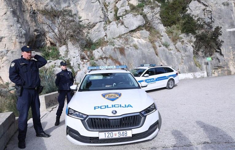 Serijski kradljivci kartica uhićeni u Splitu