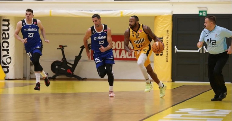 Košarkaši Splita deklasirali Dinamo