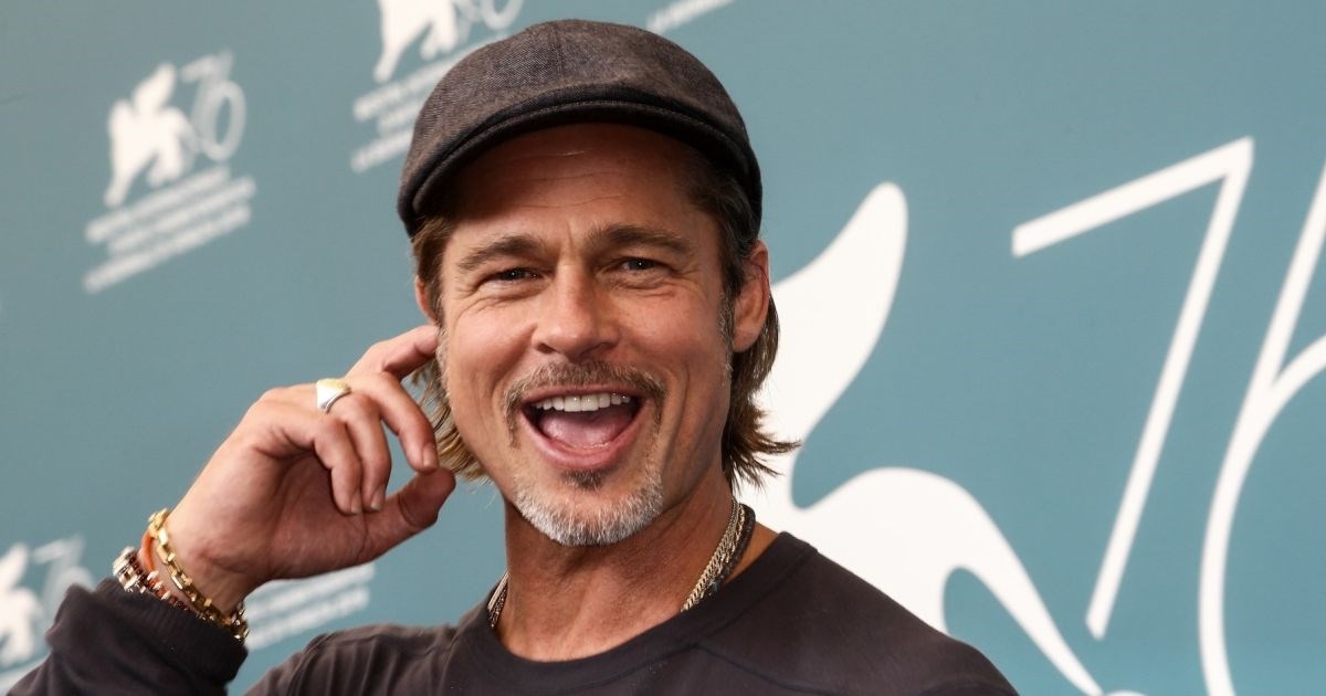 Brad Pitt je navodno u tajnoj vezi s 23 godine mlađom švedskom pjevačicom