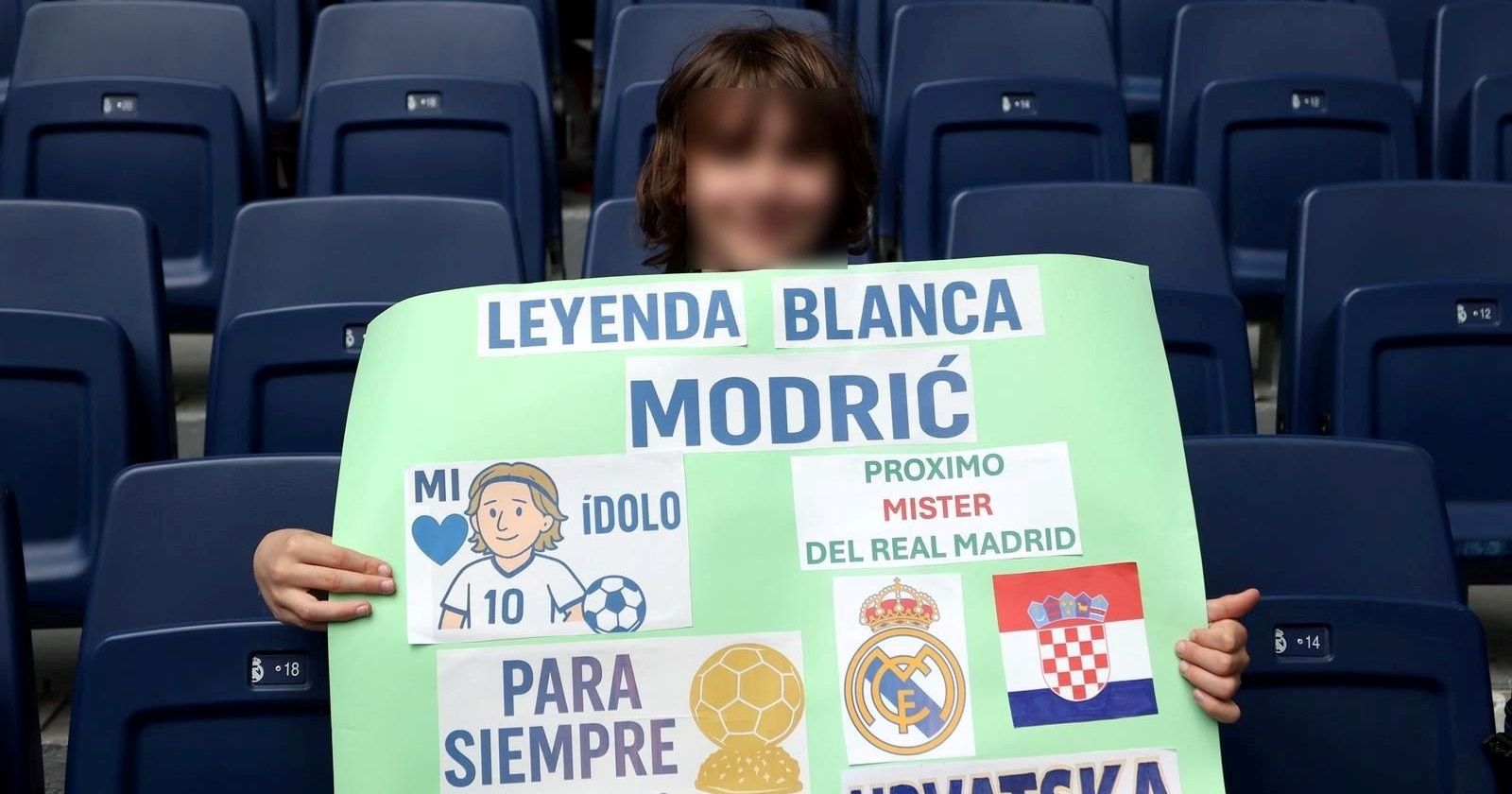 FOTO Navijači se okupili u Madridu, drže transparente za Modrića: "Hvala, Luka"