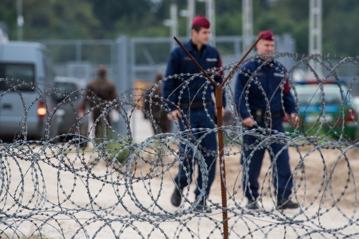 U tajnom tunelu ispod mađarske granice sa Srbijom pronađeni migranti