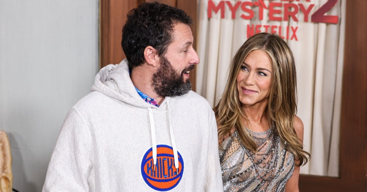 Jennifer Aniston na svaki Majčin dan dobiva cvijeće od Adama Sandlera i njegove žene