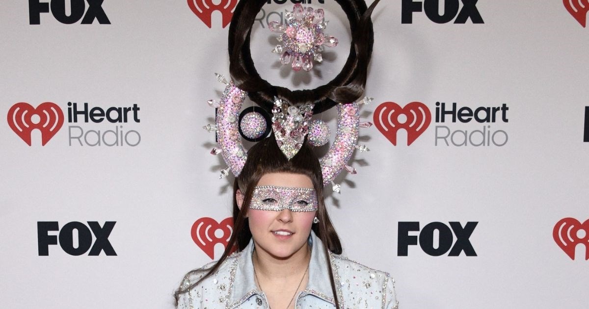 Jojo Siwa je neobičnom frizurom privukla sve poglede na dodjeli nagrada