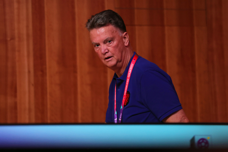2022. mu je dijagnosticiran rak. Sad se po četvrti put vraća na klupu Nizozemske?