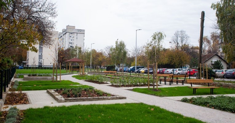 Zagrebačka Knežija dobila aromatični park, građani će u njemu moći saditi bilje