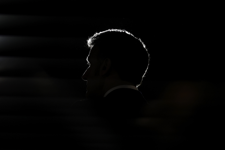 Macron poziva "srednje sile" u savez protiv Amerike