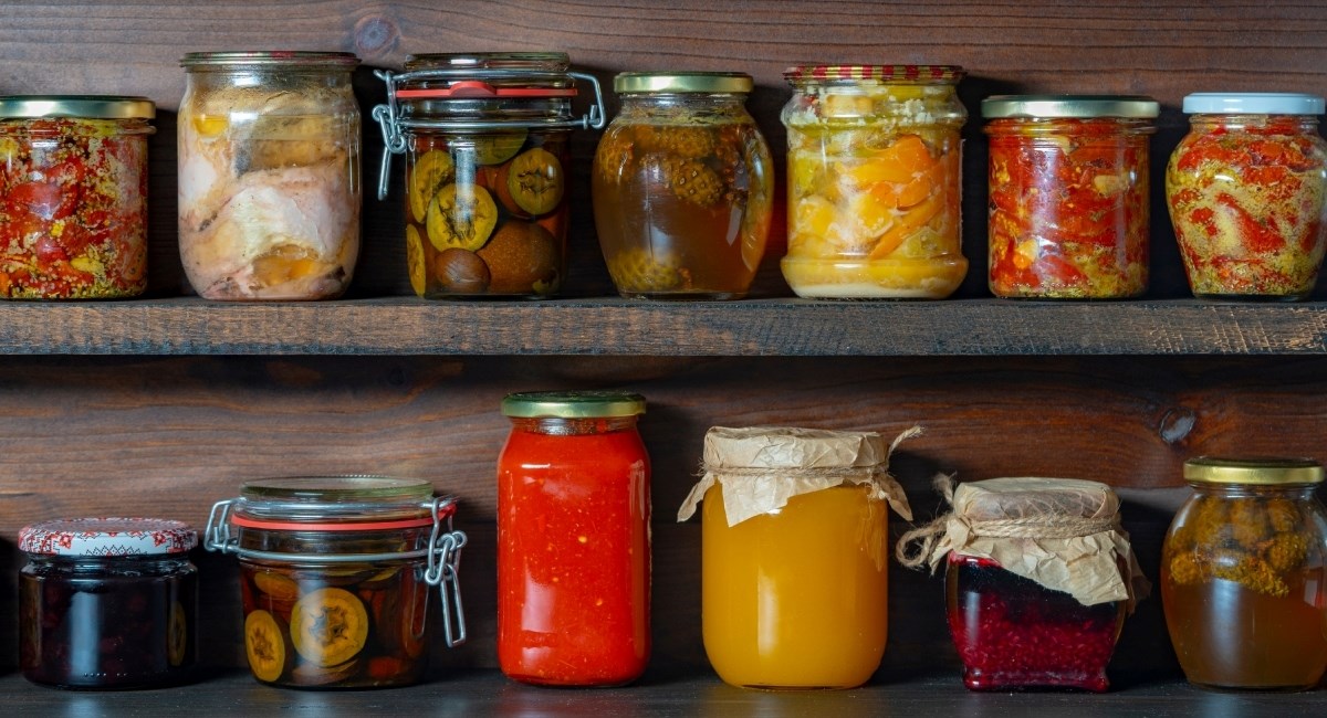 Jednoj namirnici iz vaše smočnice nikada ne istječe rok trajanja, znate li kojoj?