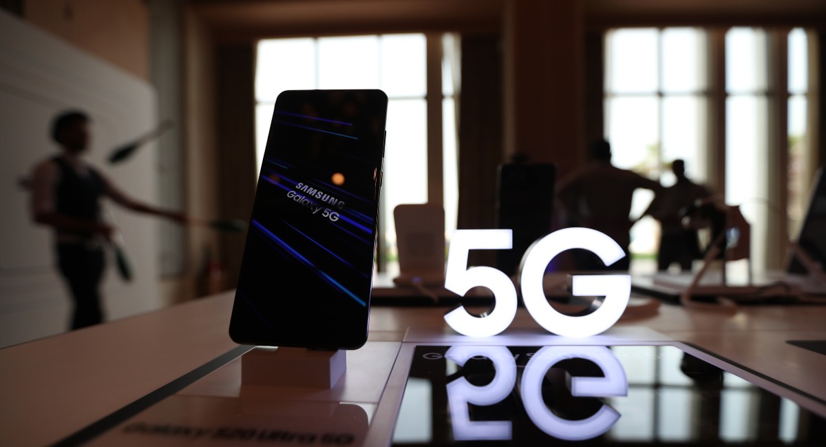 Britanska vlada: Teorija o 5G mreži i koronavirusu je besmislica