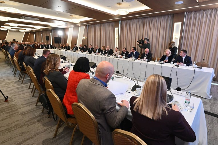 Ministar u Iloku: Našu sirovinu moramo zadržavati ovdje