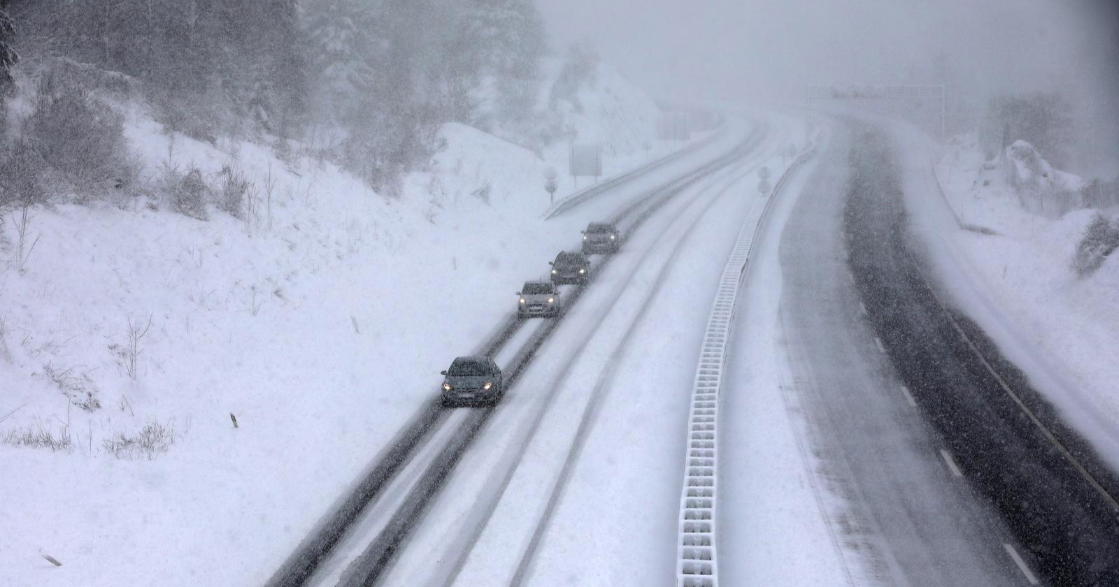 DHMZ: U nedjelju su mogući problemi u prometu i opskrbi strujom