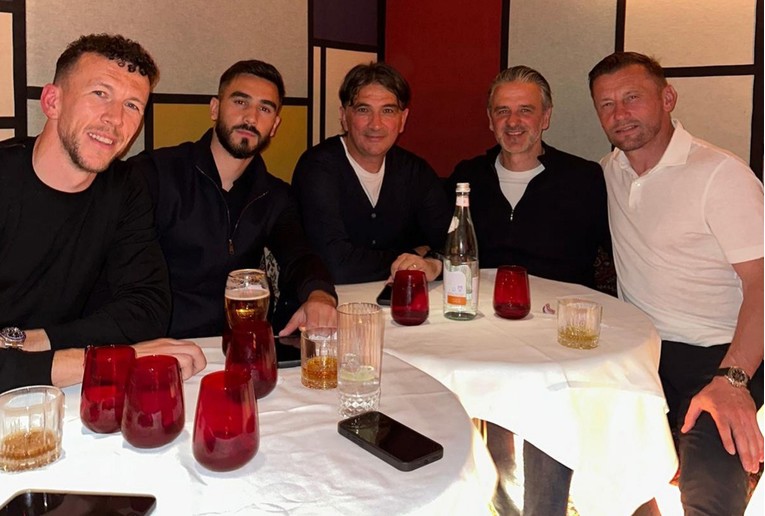 Dalić se s Perišićem i Šutalom družio u restoranu 