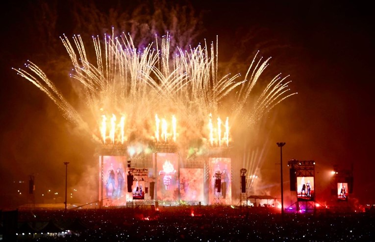 VIDEO Pogledajte što je bilo kad je Thompson počeo pjevati Gene kamene