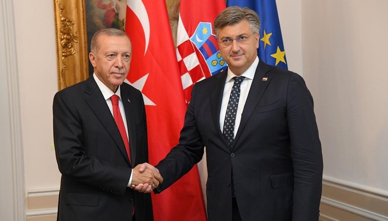 Plenković i Erdogan pričali o bilateralnoj suradnji, energetskoj krizi i stanju u BiH