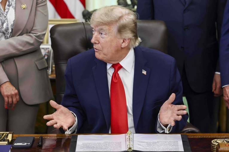 Trump: Izrael nije trebao napasti Bejrut na ovako poseban dan