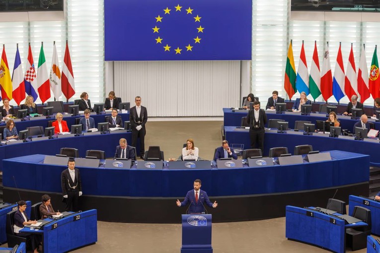Crna Gora možda uđe u EU s hrvatskim jezikom kao privremenim rješenjem