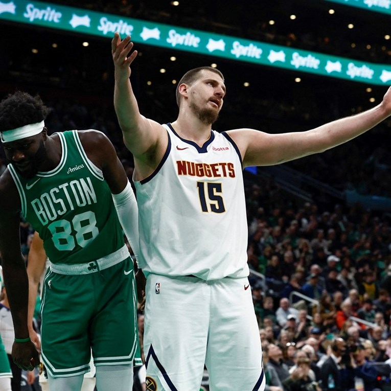 Krvavi Jokić. Fotografija ozljede srpskog centra dijeli se društvenim mrežama